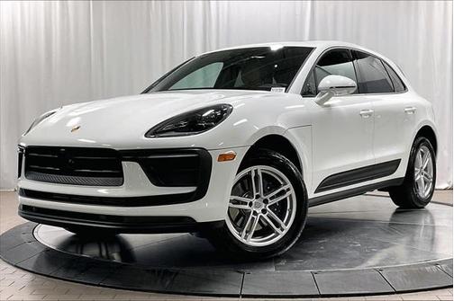 2025 Porsche Macan Base