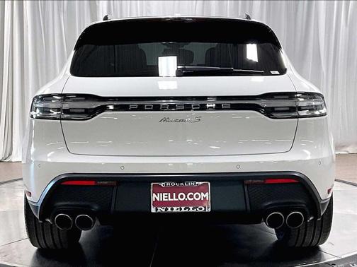 2023 Porsche Macan S