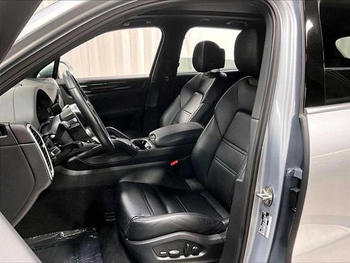 2023 Porsche Cayenne Cayenne