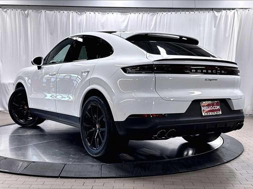 WHITE 2026 Porsche Cayenne Cayenne