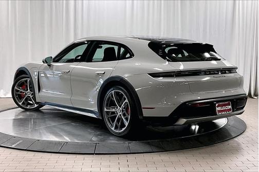 2022 Porsche Taycan Cross Turismo 4S