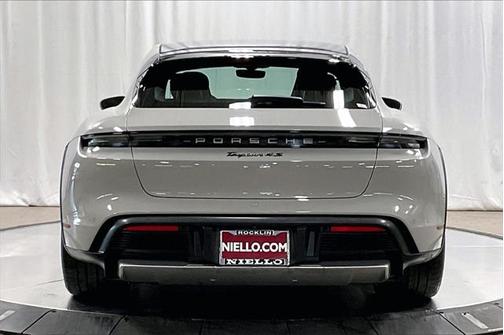 2022 Porsche Taycan Cross Turismo 4S