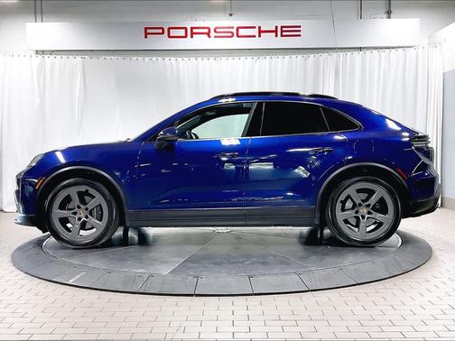 2024 Porsche Macan 4