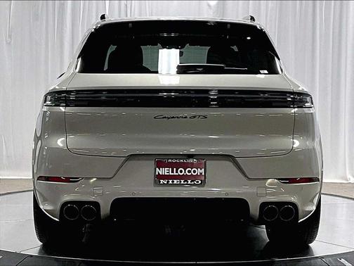 2026 Porsche Cayenne GTS