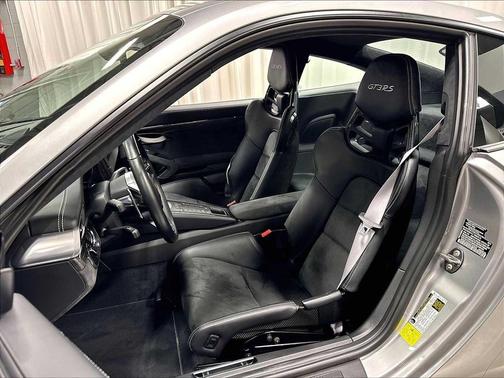 GT Silver Metallic 2016 Porsche 911 GT3 RS