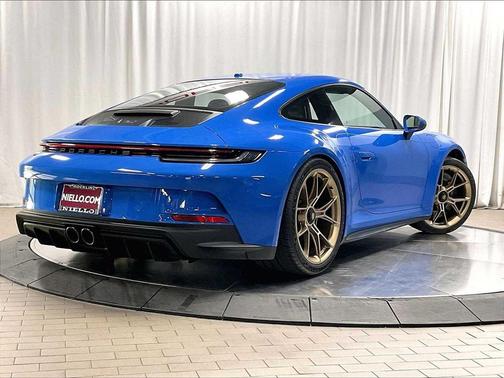 2022 Porsche 911 GT3 w/Touring Package