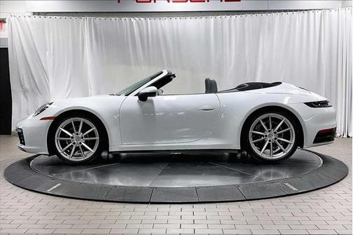 2020 Porsche 911 Carrera