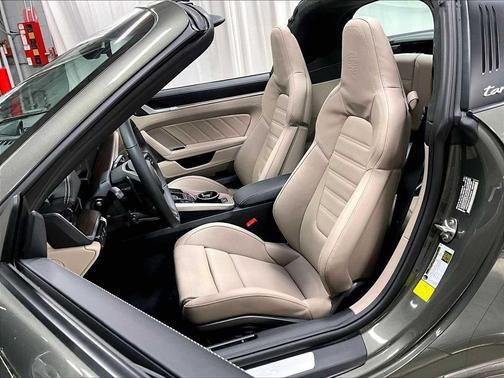 AVENTURINE 2026 Porsche 911 Targa 4S