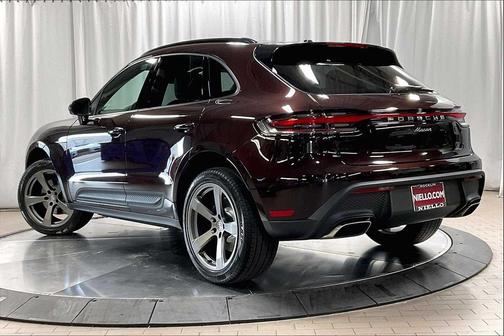 2025 Porsche Macan AWD
