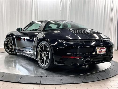 2023 Porsche 911 Targa