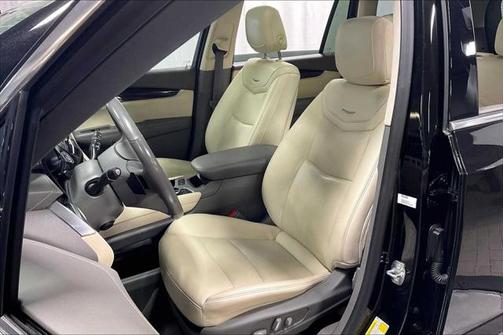2022 Cadillac XT6 Premium Luxury AWD