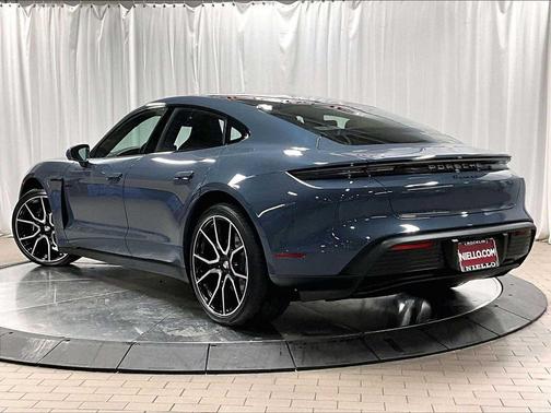 2026 Porsche Taycan 4