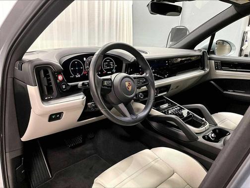 2025 Porsche Cayenne Cayenne