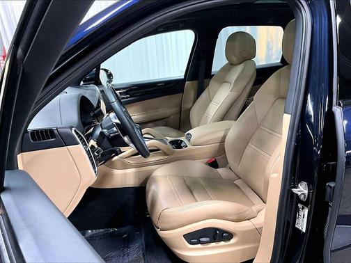 2023 Porsche Cayenne Cayenne
