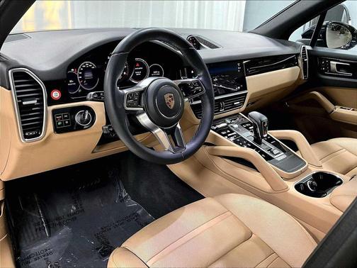 2023 Porsche Cayenne Cayenne