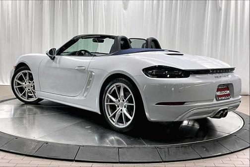 2024 Porsche 718 Boxster S