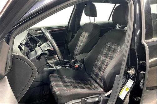 2018 Volkswagen Golf GTI 2.0T S 4-Door