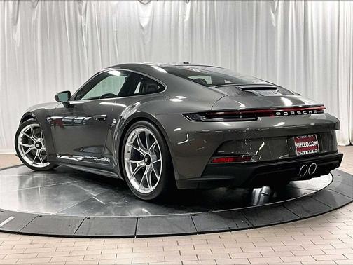 2022 Porsche 911 GT3 w/Touring Package