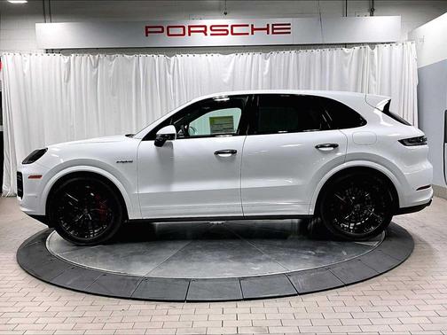 2026 Porsche Cayenne Cayenne Turbo E-Hybrid