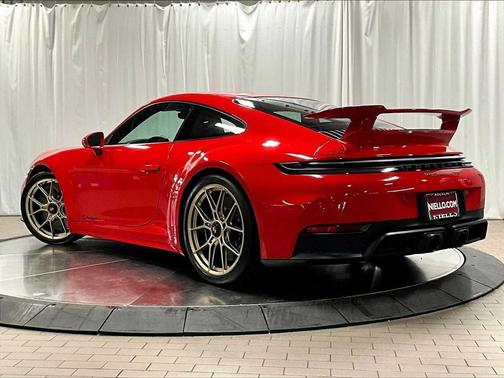 2025 Porsche 911 Carrera GTS