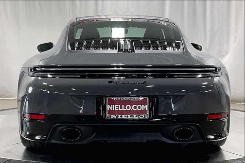 2025 Porsche 911 Carrera S
