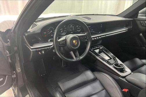 2022 Porsche 911 Carrera