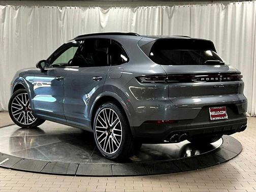 VANADIUM GREY 2026 Porsche Cayenne Cayenne E-Hybrid