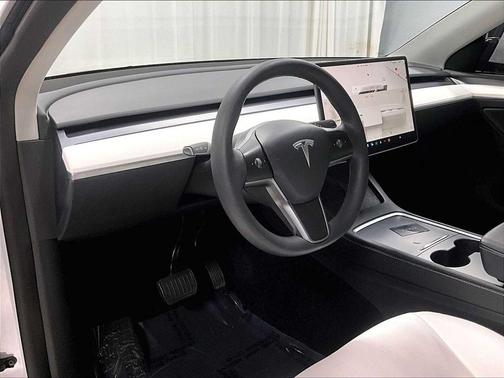 2023 Tesla Model Y AWD