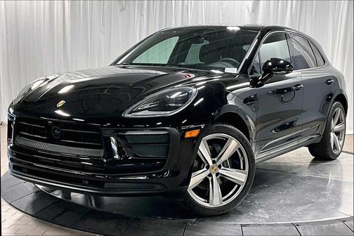 2025 Porsche Macan AWD