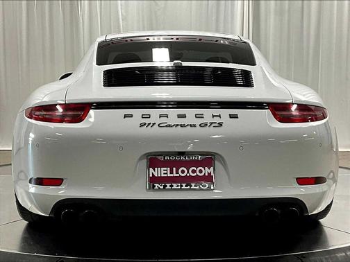 2016 Porsche 911 Carrera GTS