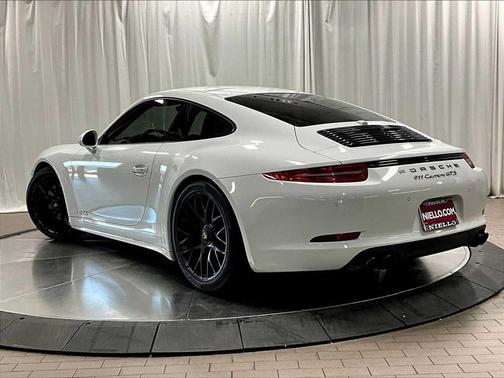 2016 Porsche 911 Carrera GTS