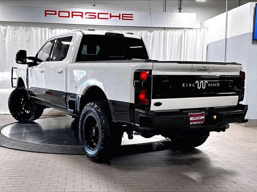Star White Metallic Tri-Coat/Darkened Bronze 2024 Ford F-250 King Ranch