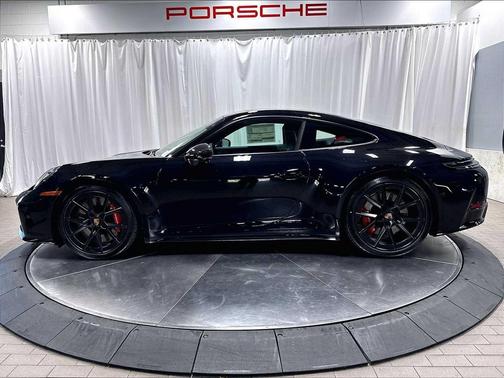 JET BLACK MET 2026 Porsche 911 911 Carrera S