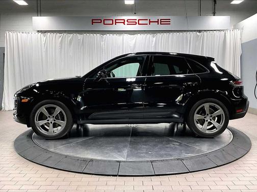 2024 Porsche Macan AWD