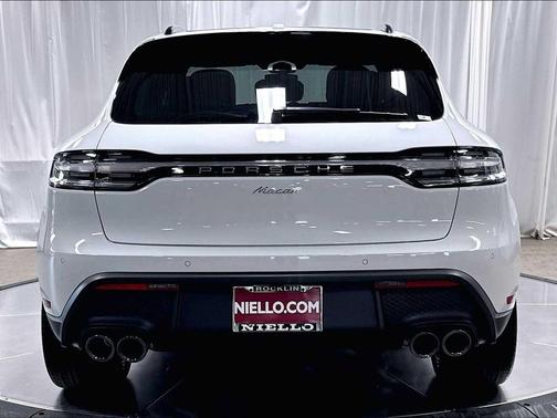 CARRARA WHITE 2026 Porsche Macan Macan