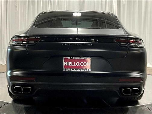 BLACK 2019 Porsche Panamera Turbo