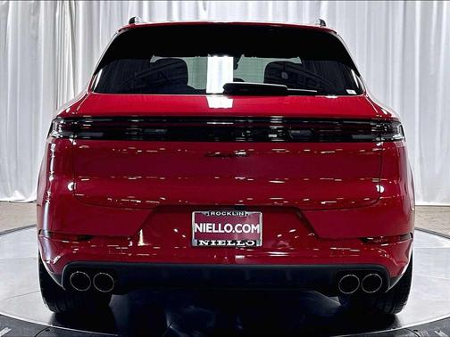 Carmine Red 2026 Porsche Cayenne Cayenne