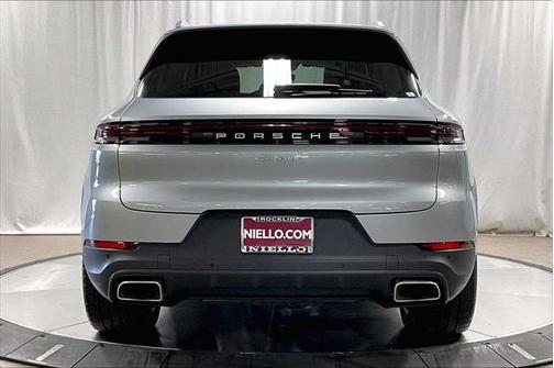 2025 Porsche Cayenne AWD