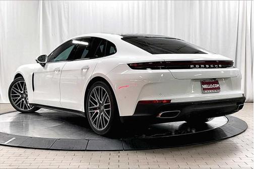 2024 Porsche Panamera