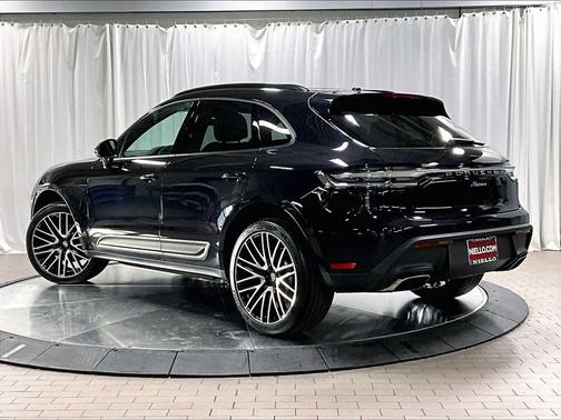 2026 Porsche Macan AWD