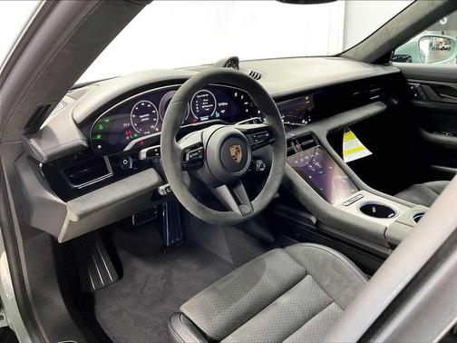 2025 Porsche Taycan GTS