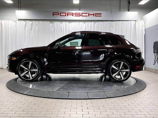 2026 Porsche Macan T