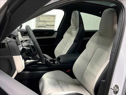 2026 Porsche Cayenne GTS