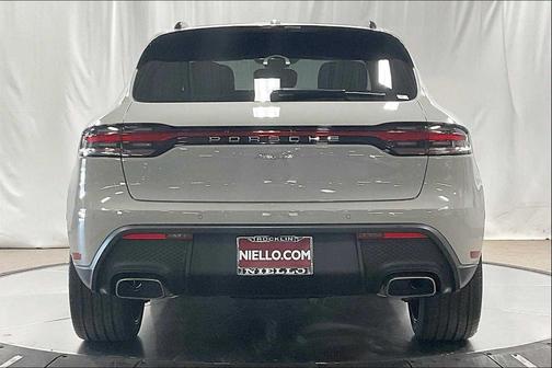 2026 Porsche Macan AWD