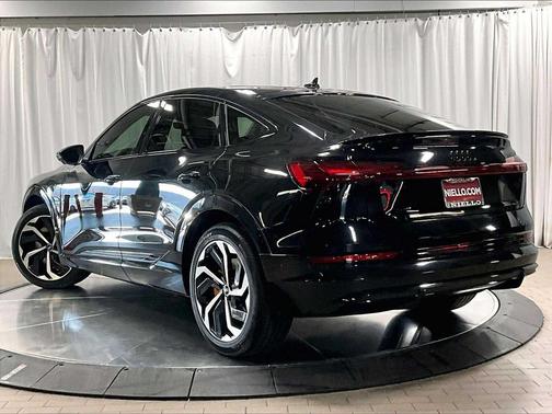 2022 Audi e-tron Sportback S line Premium Plus