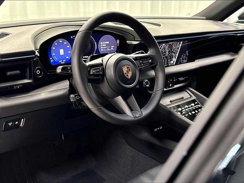 OAK GREEN NEO 2026 Porsche Macan Macan Electric 4