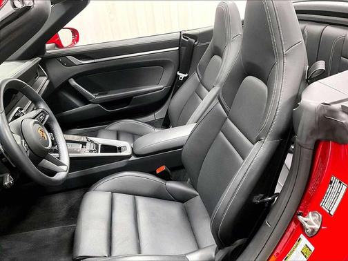 2023 Porsche 911 Carrera 4S Cabriolet