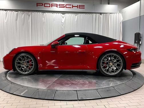 2023 Porsche 911 Carrera 4S Cabriolet