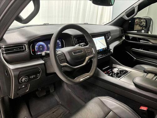 2023 Jeep Wagoneer Series II Carbide 4x4