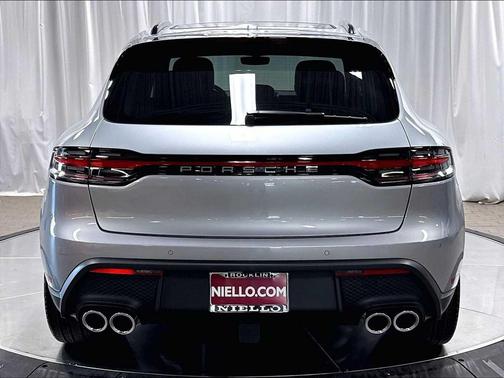 DOLOMITE SILVER 2026 Porsche Macan Macan